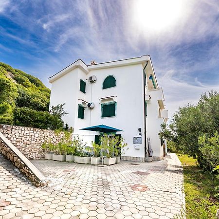 Apartments Oleander Kricin Baška Exterior foto