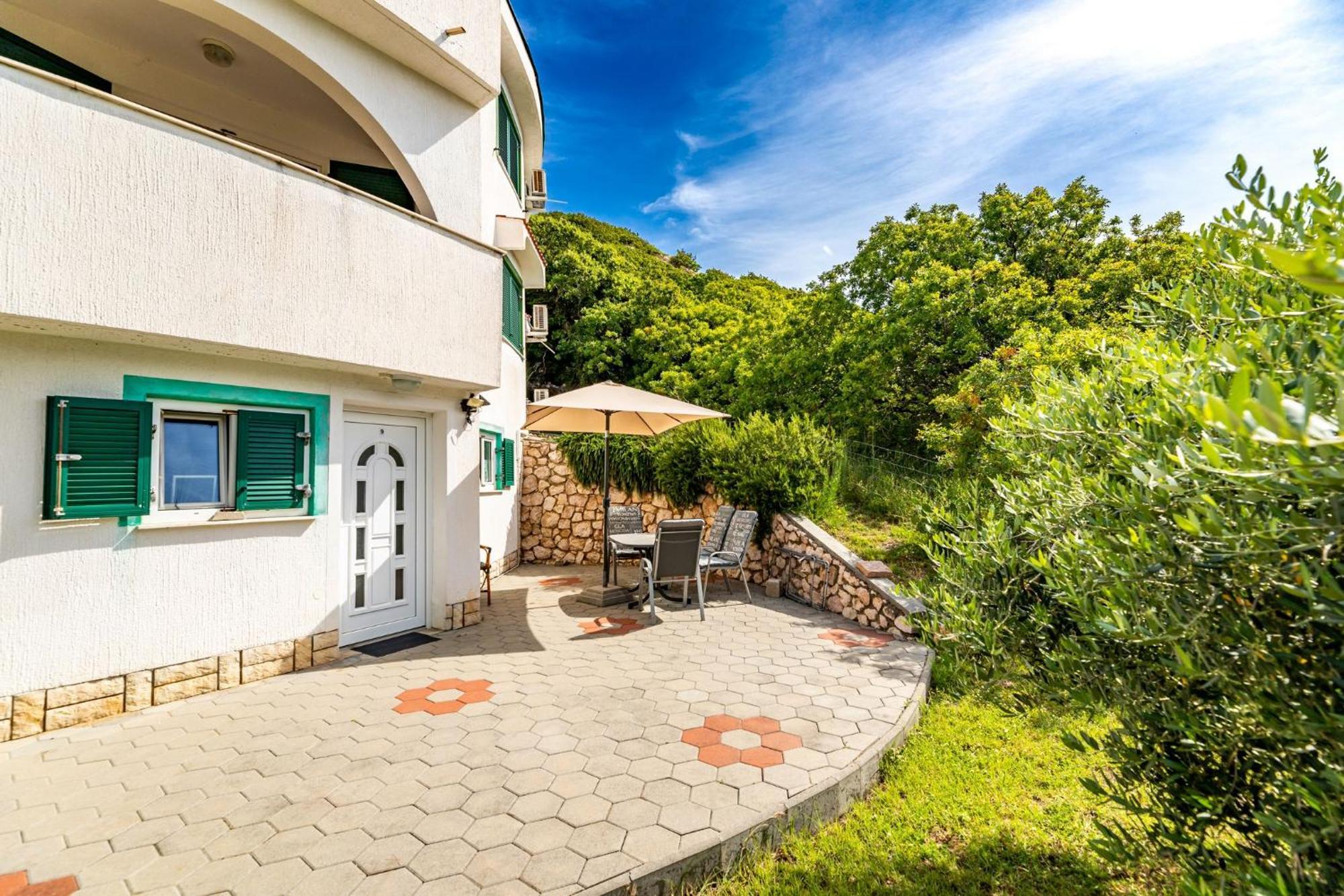 Apartments Oleander Kricin Baška Exterior foto