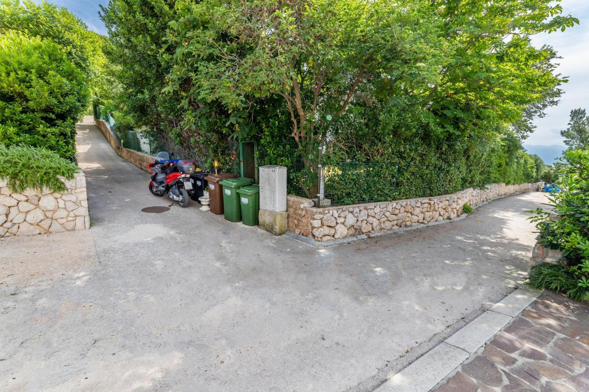 Apartments Oleander Kricin Baška Exterior foto